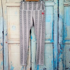 Pure Barre x Pheel Beyond Legging